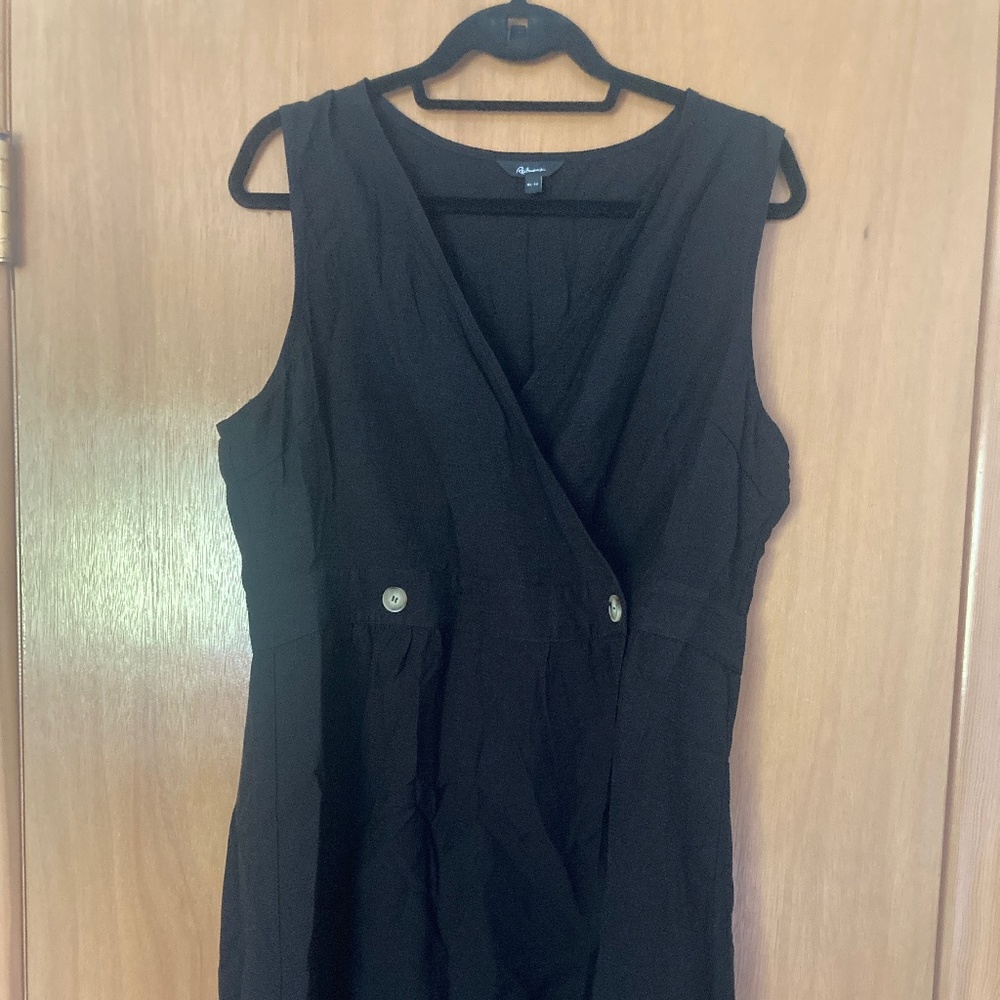 Reitmans black wrap dress